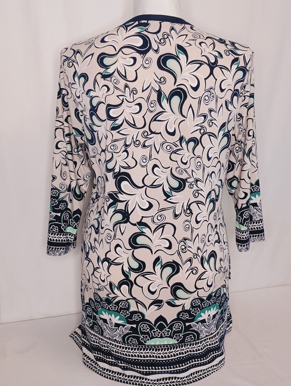 Women's Size Large Floral Print Embellished Tunic Top - Picture 4 of 10
